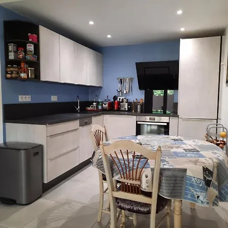 Rez De Jardin Zen, 50 M2, Aux Portes De L Esterel Et Proche Mer, Parking Gratuit * Frejus