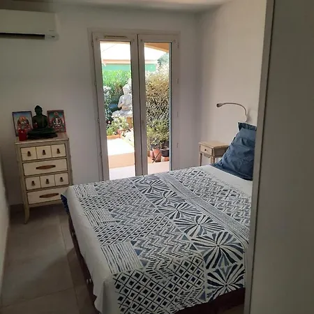 Rez De Jardin Zen, 50 M2, Aux Portes De L Esterel Et Proche Mer, Parking Gratuit